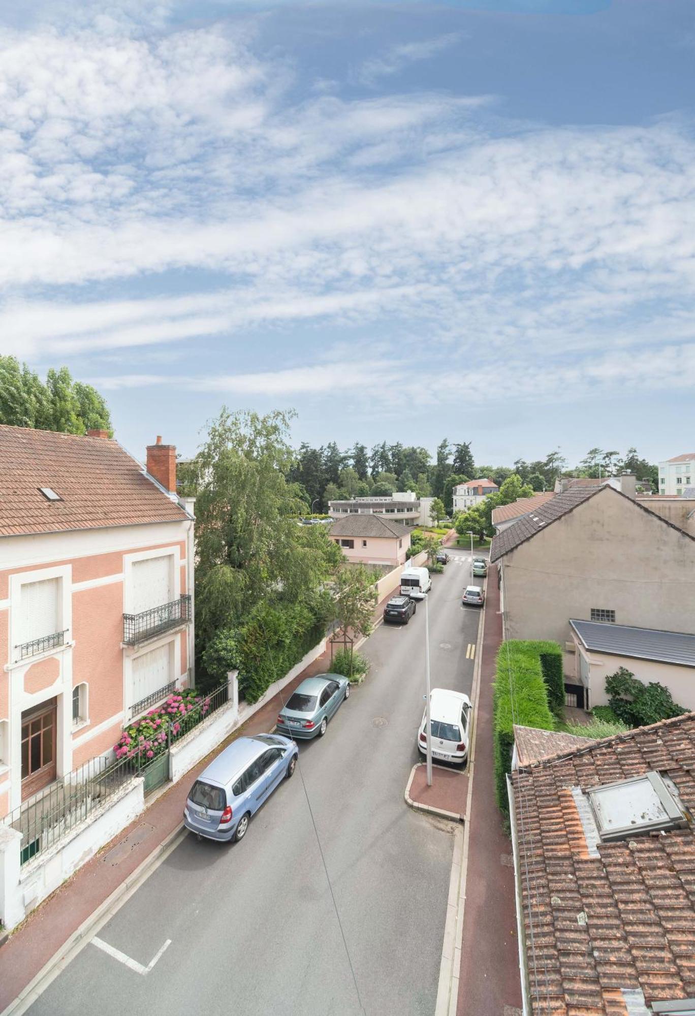 Le Grenet - Appartement Design En Duplex Vichy Extérieur photo